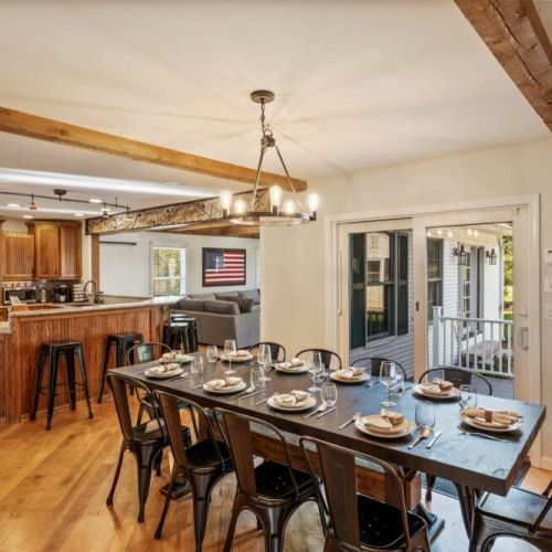 Kitchen table with seating for 10 and bar seating for another 6 (plus tons of outdoor seating)