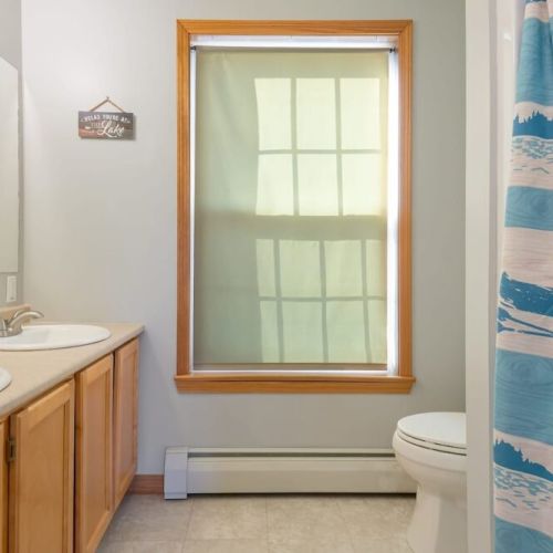 Guest Full Bath 1