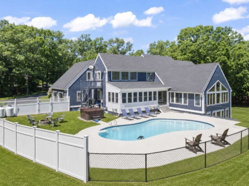 New backyard upgrade including new 6 foot white vinyl privacy fence