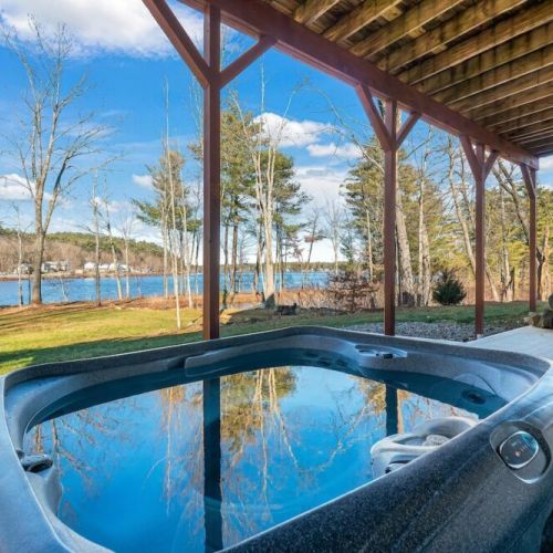 Hot tub