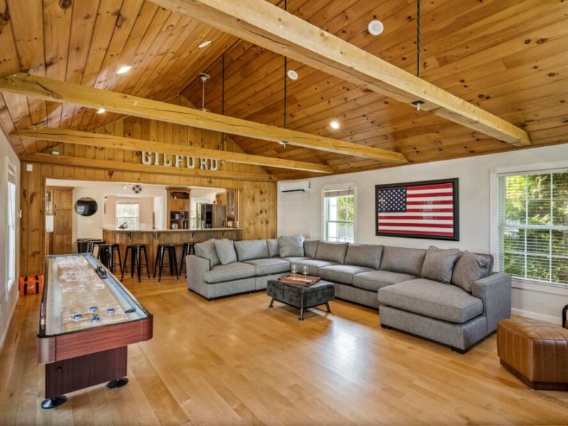 Great Room w/ 70 inch TV & shuffleboard