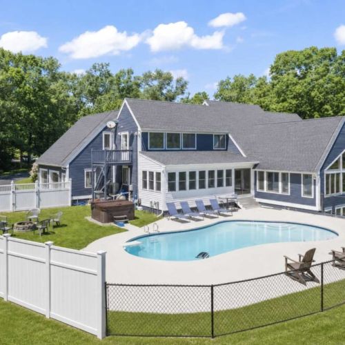 New backyard upgrade including new 6 foot white vinyl privacy fence