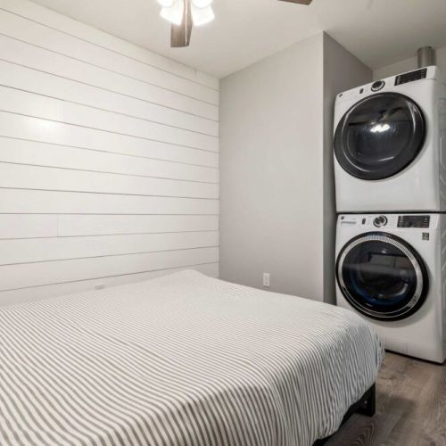 Lower Level Queen Bedroom (5)