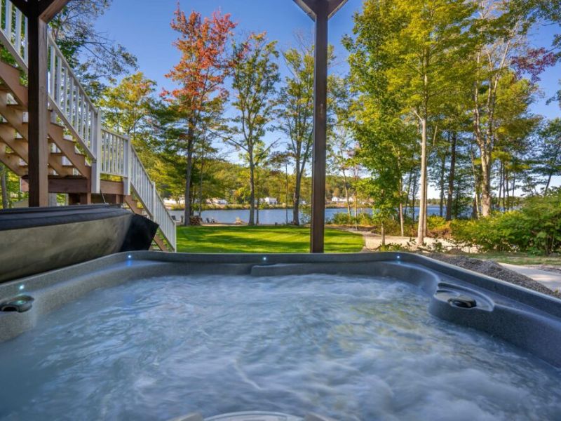Hot Tub open year round
